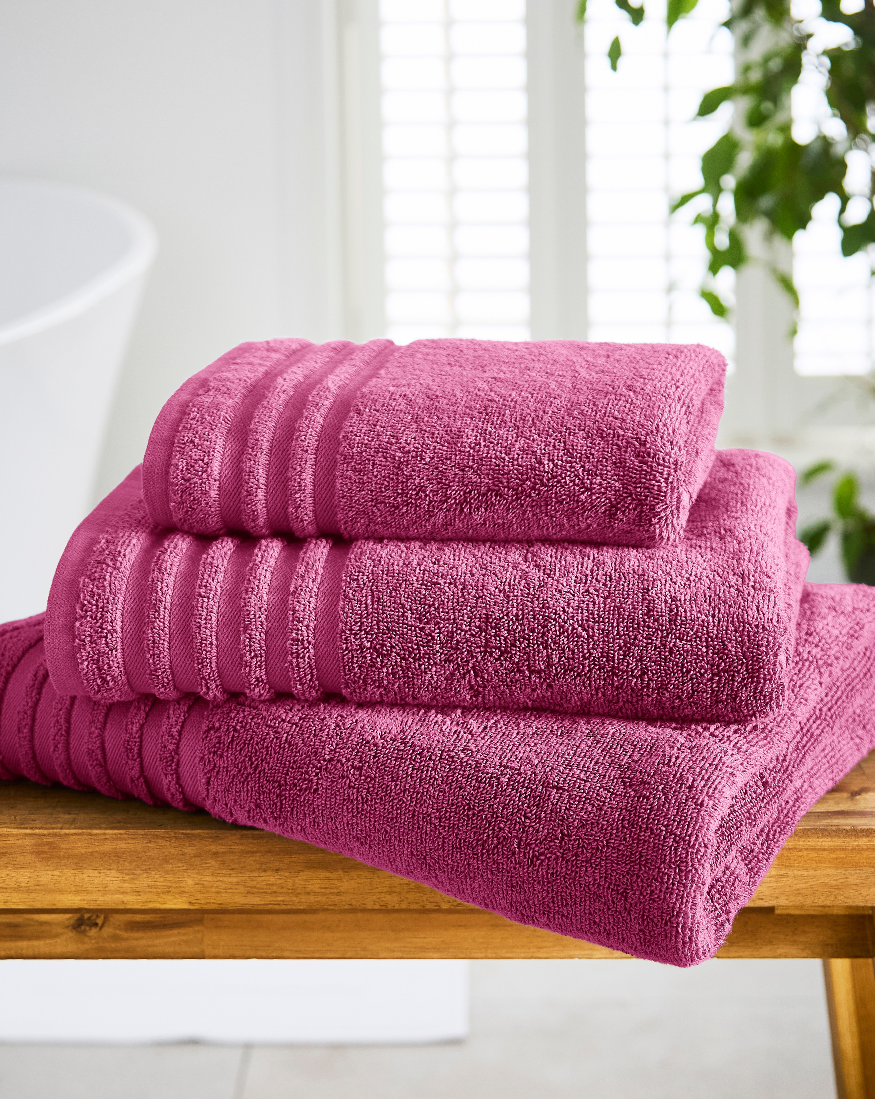 Soft Snuggle 400GSM Towel - Hot Pink