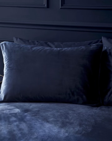 Catherine Lansfield Kingsley Matt Velvet Duvet Set