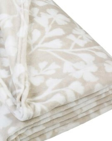 Catherine Lansfield Brook Floral Throw