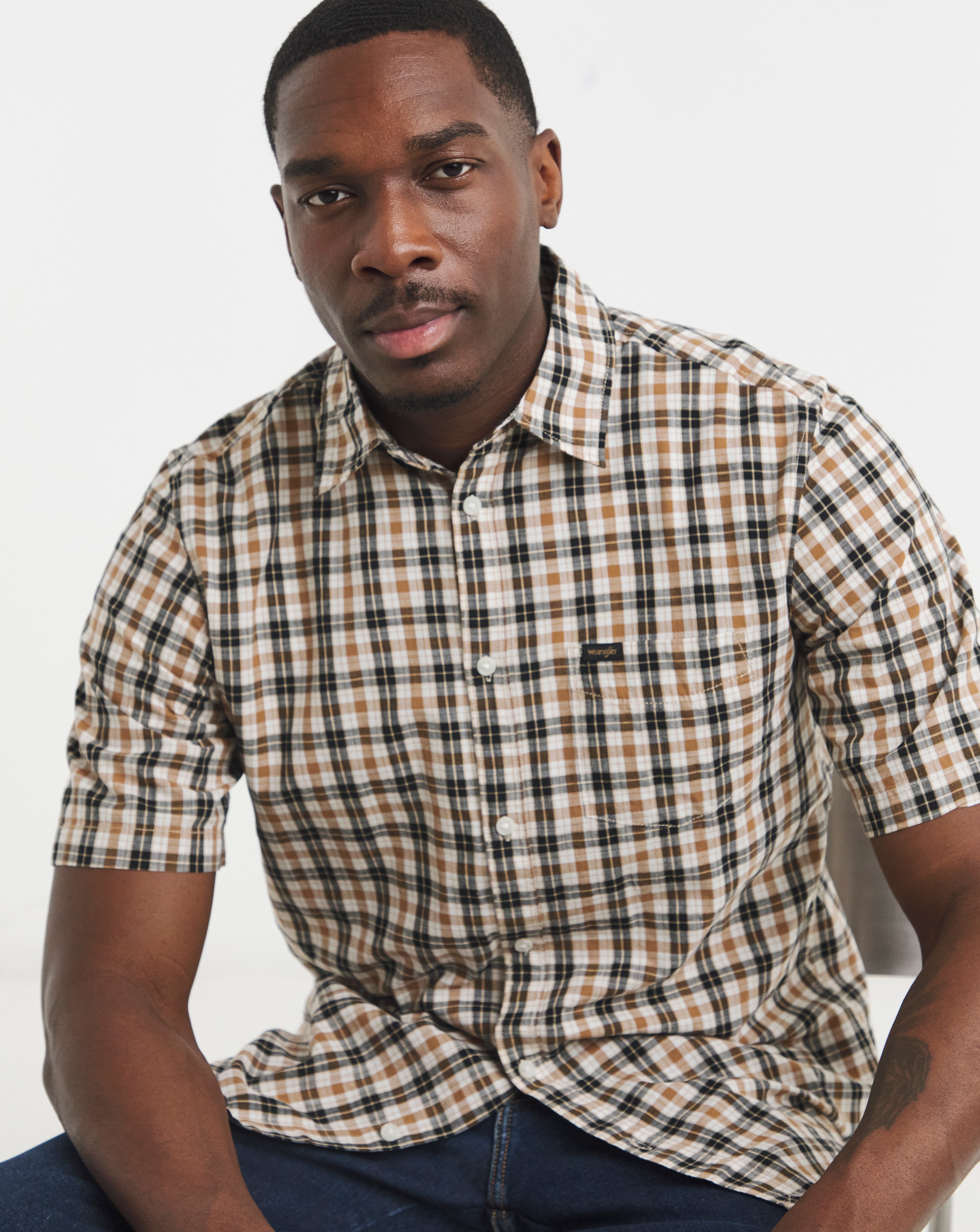 New In - Wrangler Short Sleeve 1 Pocket Shirt