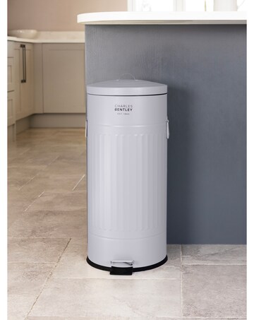 Charles Bentley 30L Round Retro Kitchen Pedal Bin