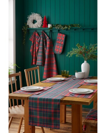 Catherine Lansfield Christmas Tartan Check Cotton Dining Placemat 4 Pack