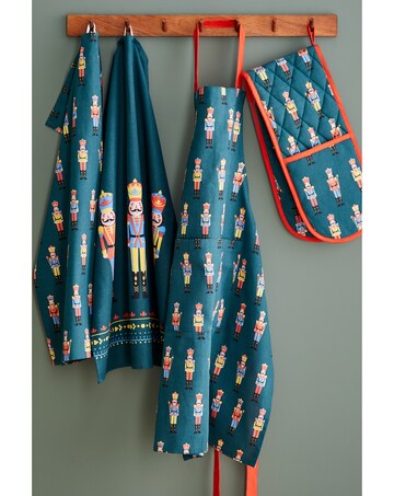 Catherine Lansfield Christmas Nutcracker Cotton Kitchen Double Oven Glove