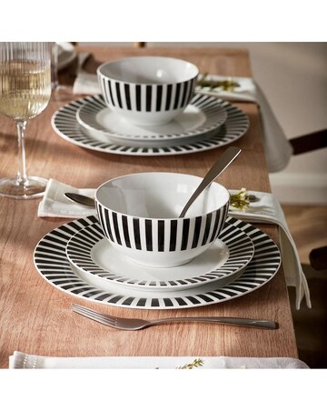 24pc Black Split Stripe Dinner Set
