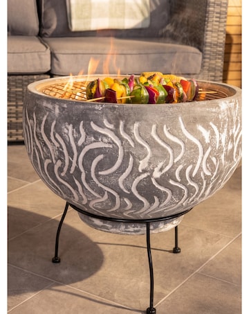 Charles Bentley Snug Toledo Clay BBQ Firepit with Grill