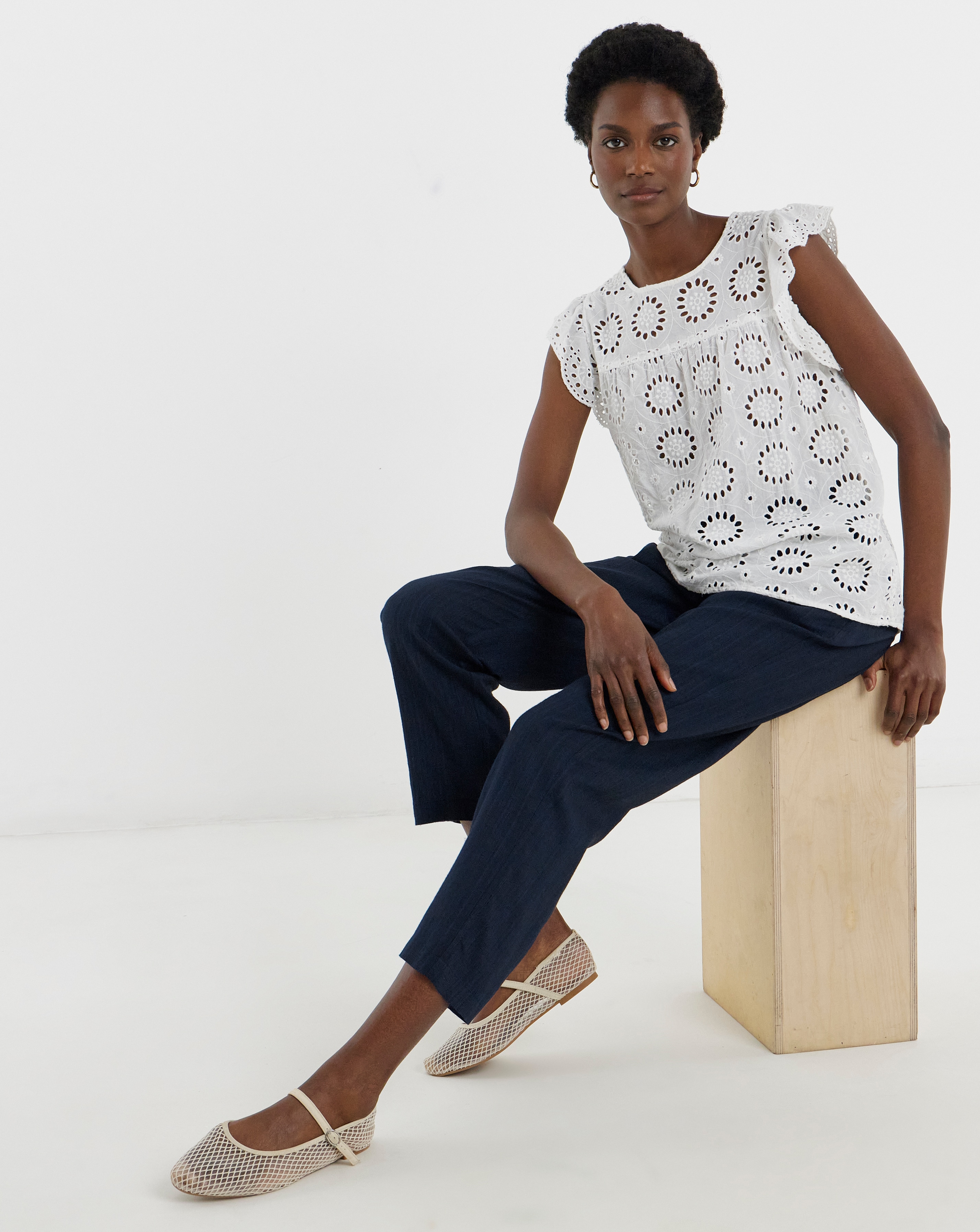 New In - Linen Mix Tapered Trouser