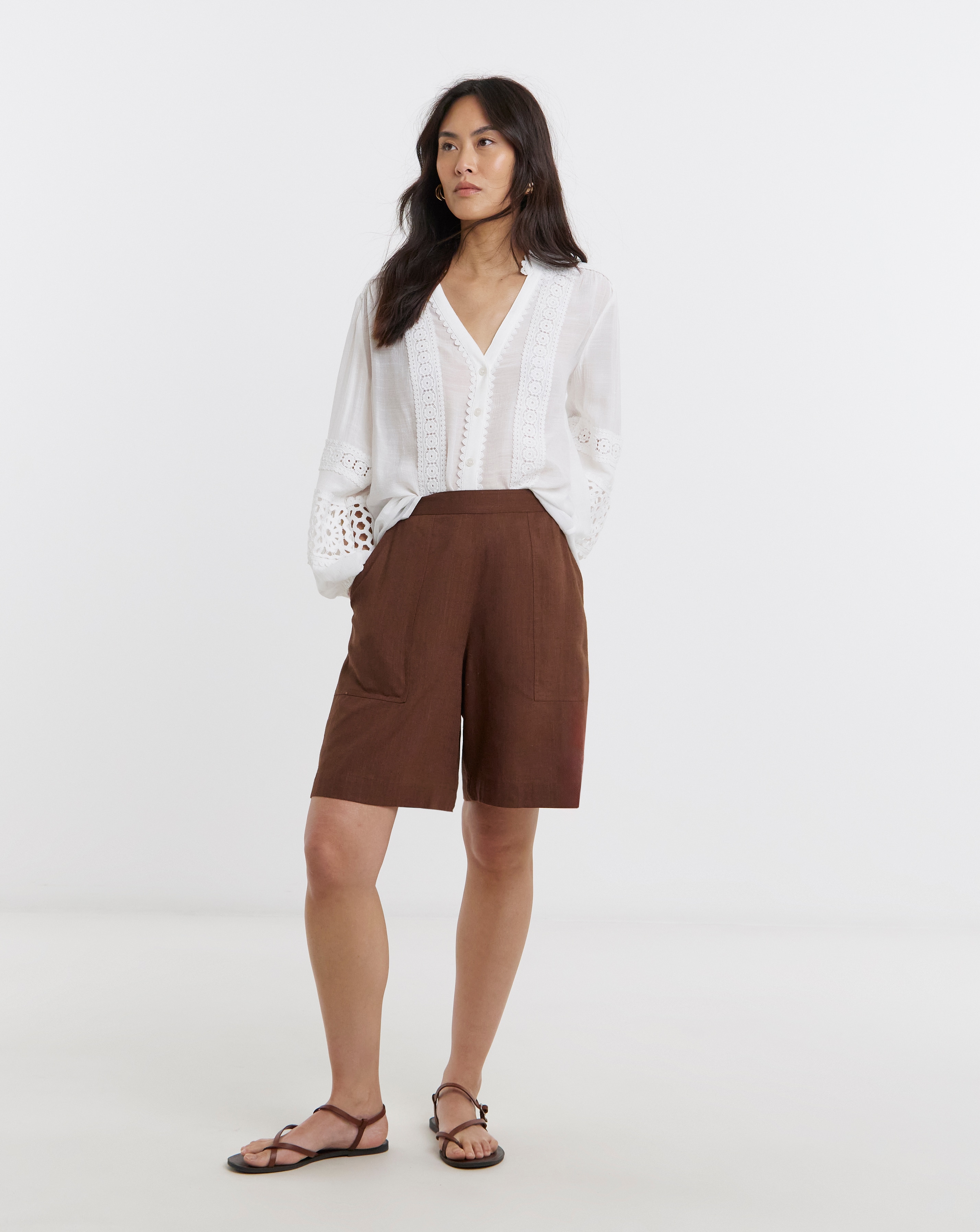 New In - Chocolate Linen Mix Short