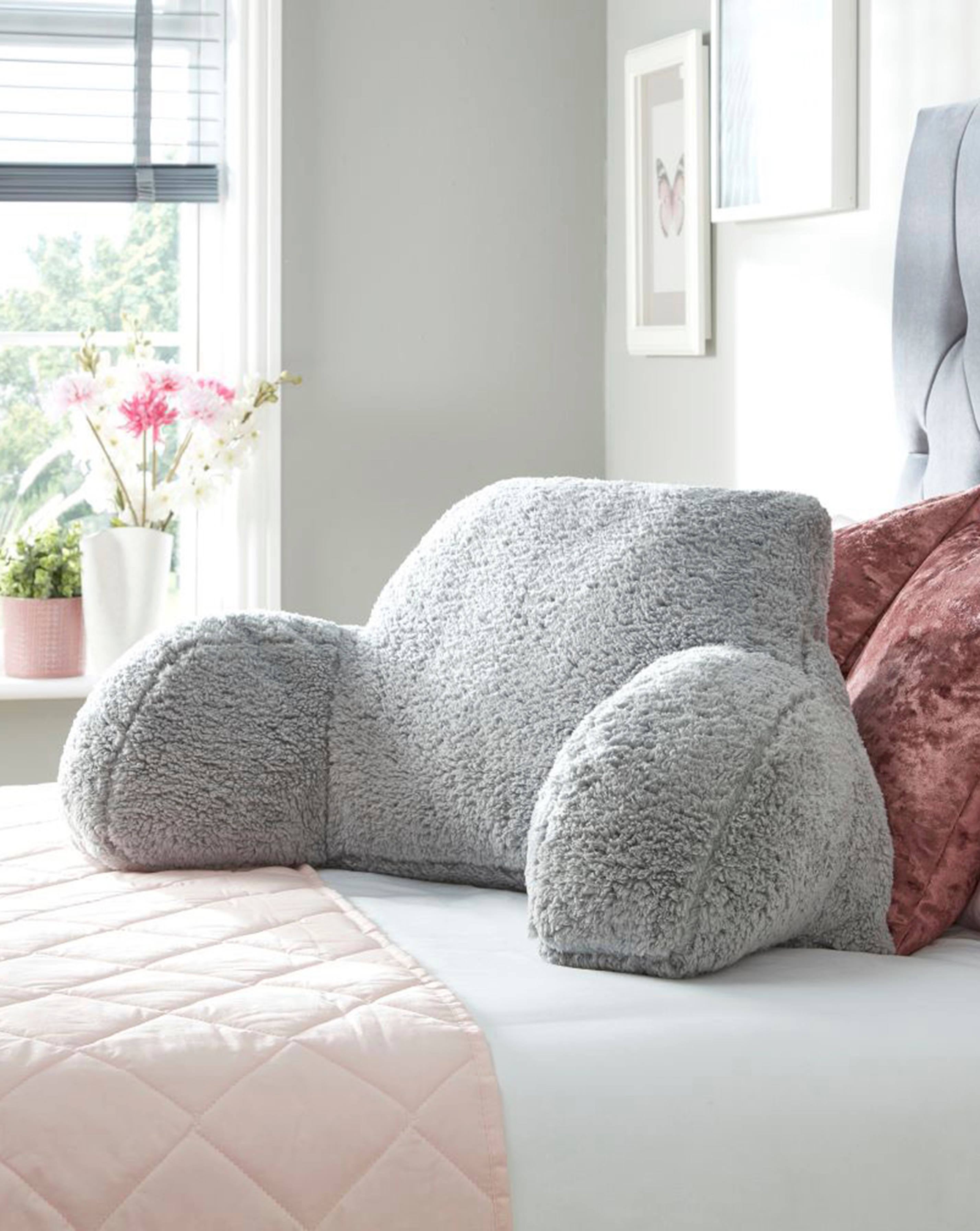Teddy Fleece Cuddle Cushion