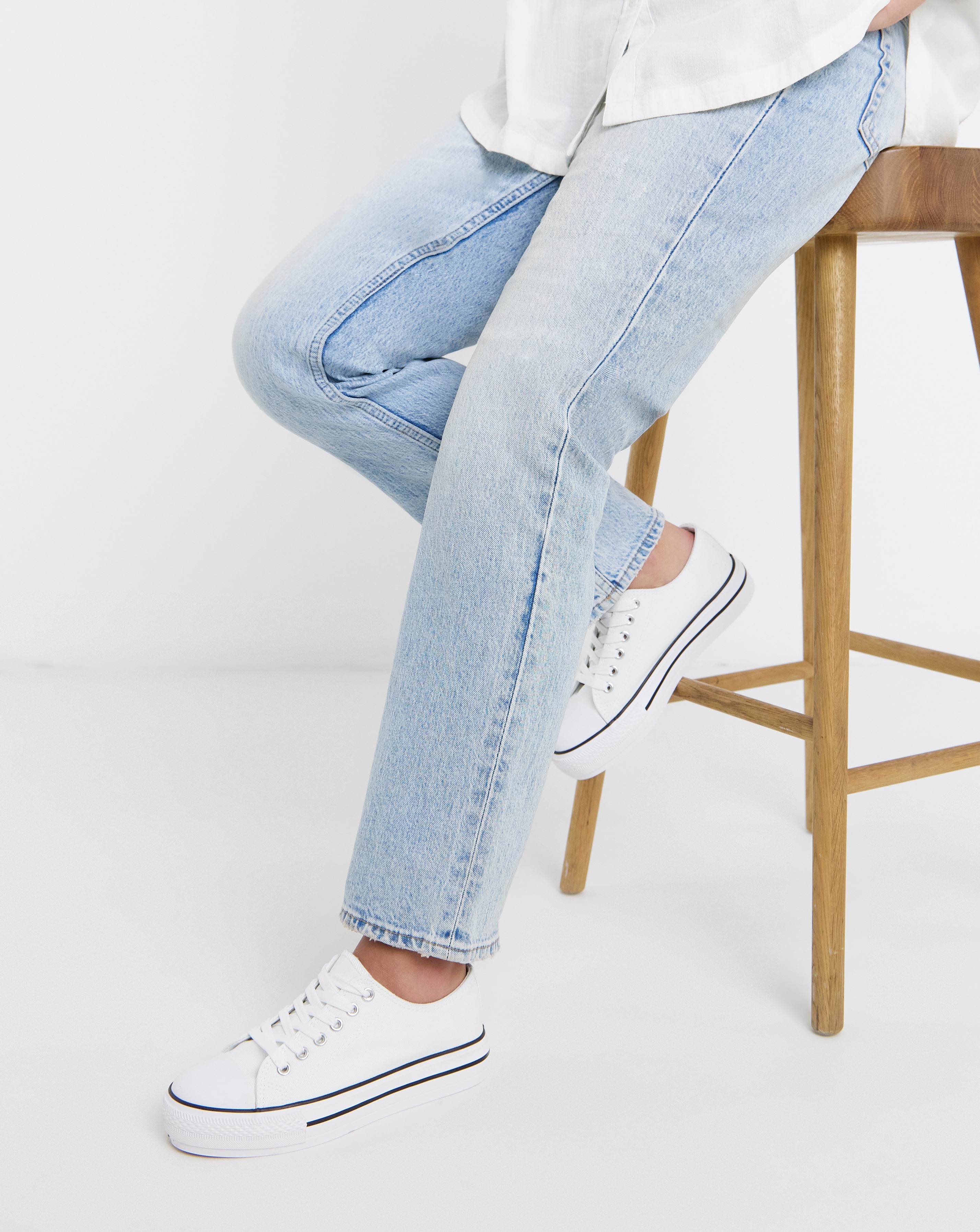 Low Cut Trainers Extra Wide