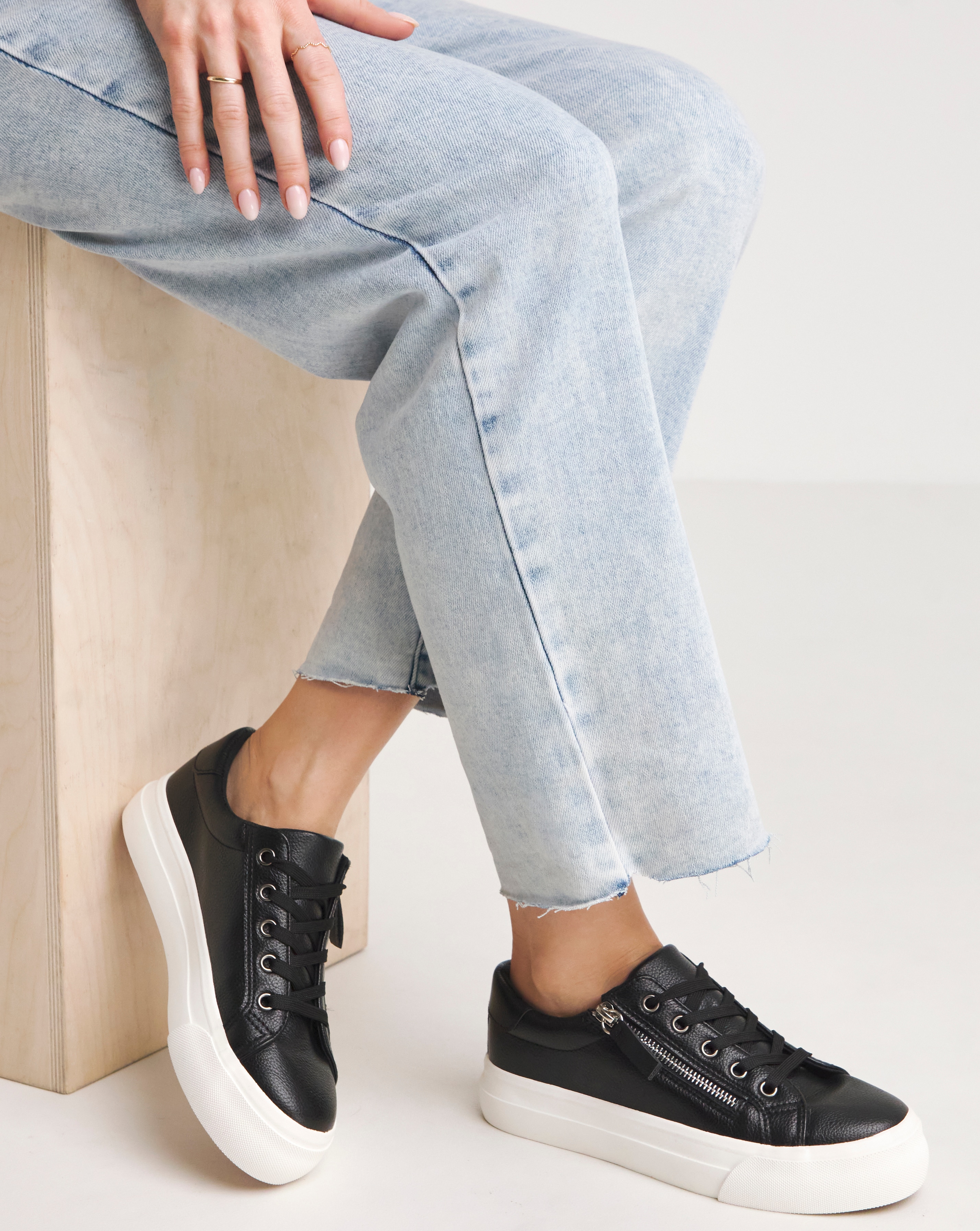 Lace Up Zip Chunky Trainer Ex Wide