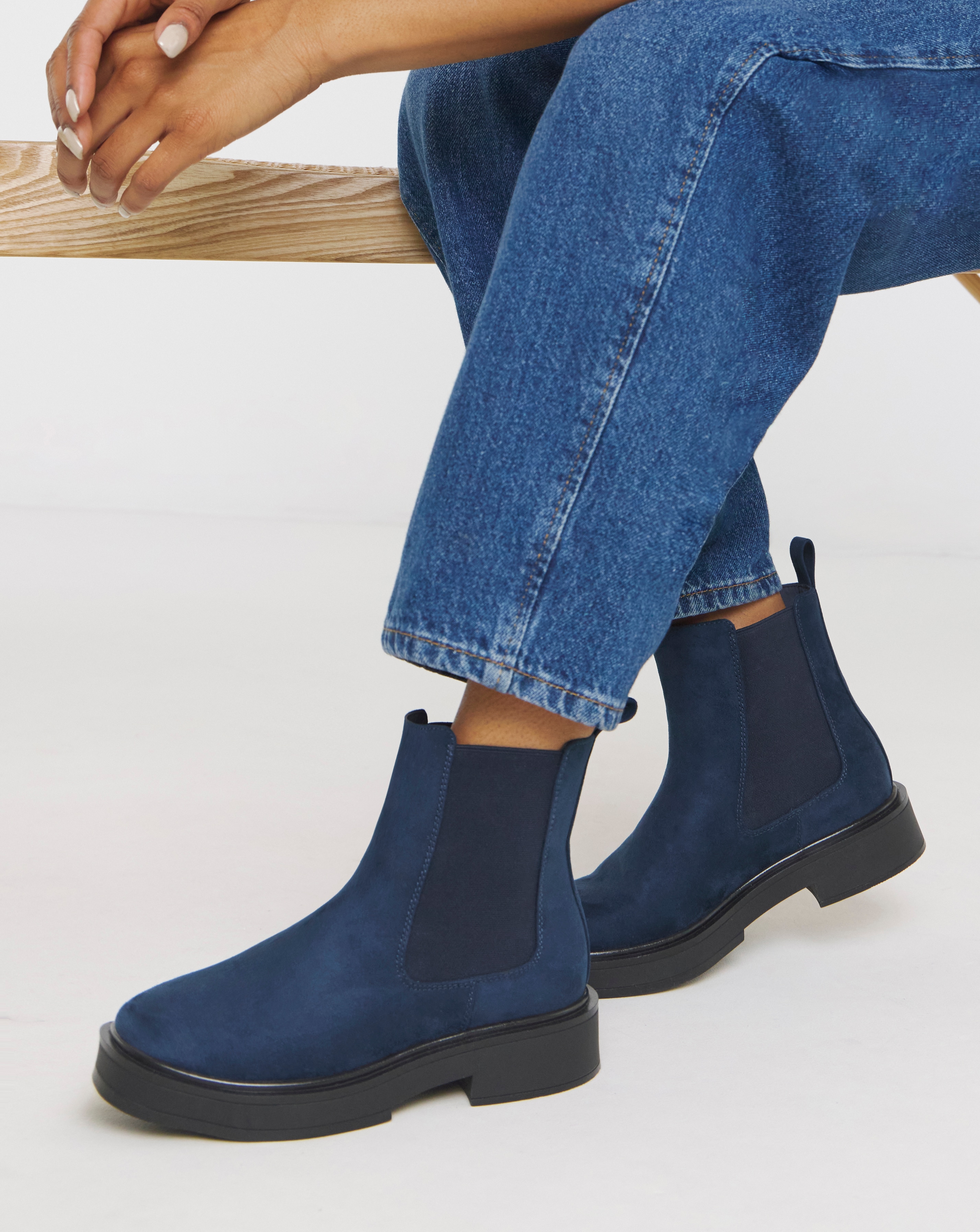 New In - Classic Chelsea Boot Standard