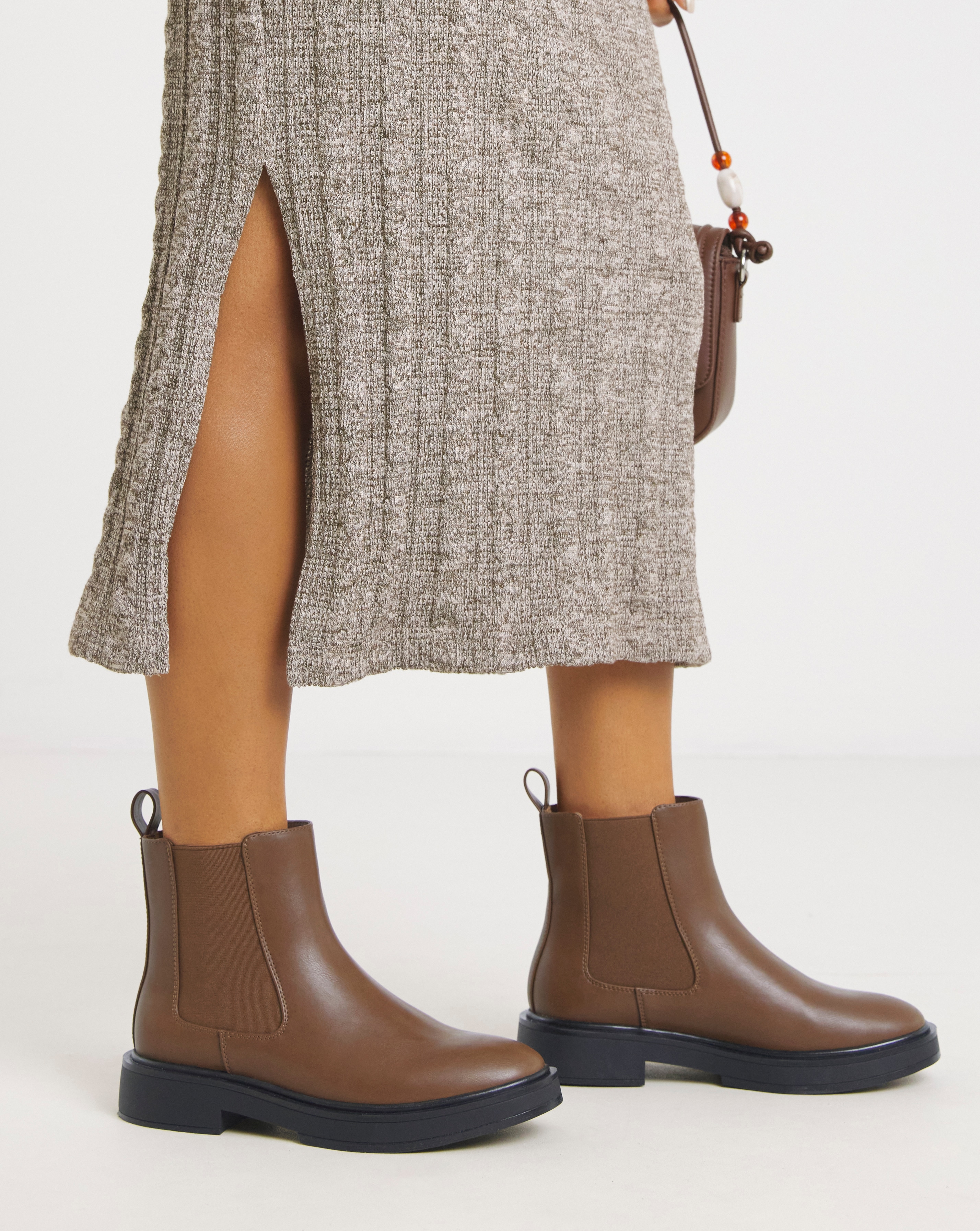 Classic Chelsea Boot Extra Wide