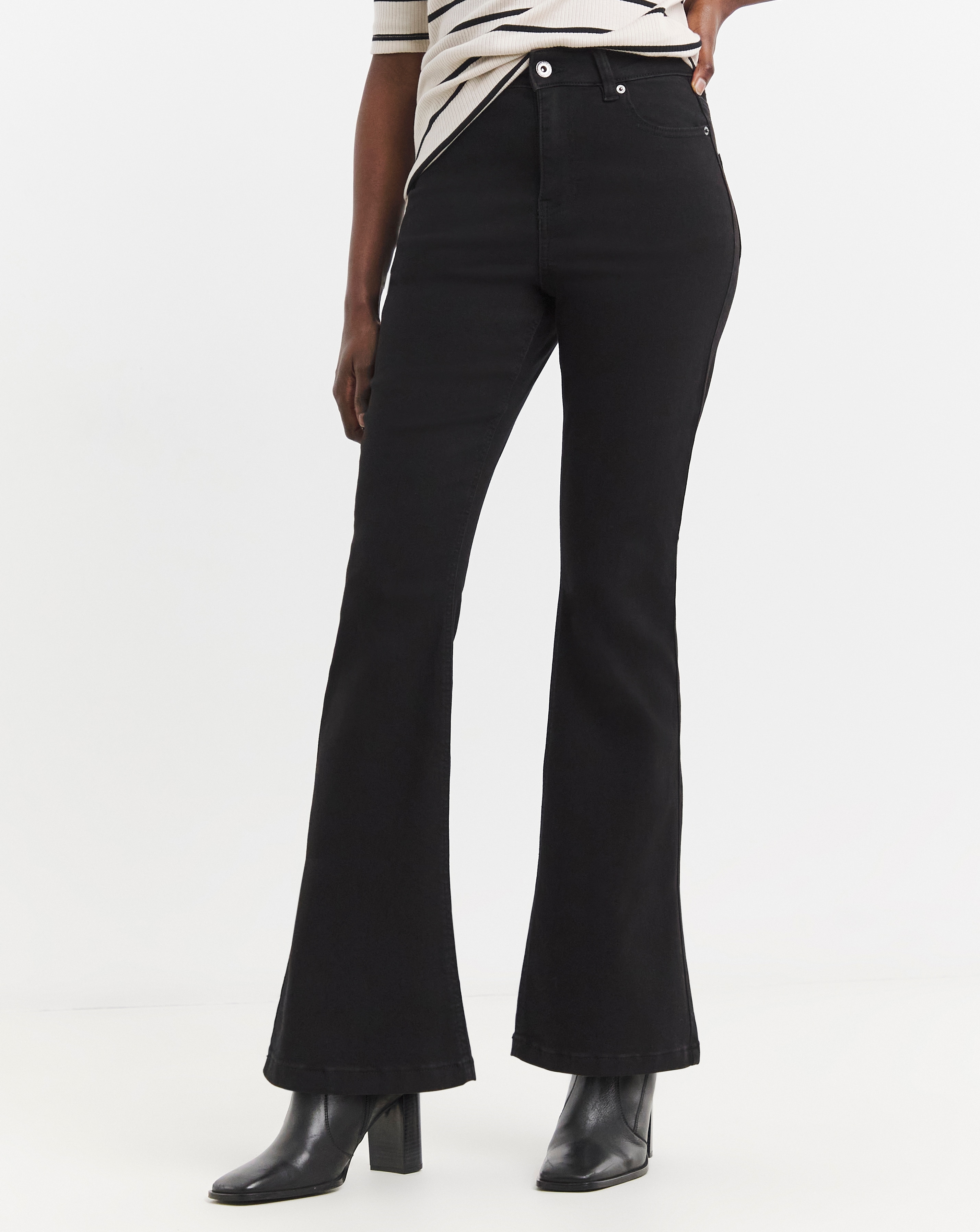 Kim Black Bootcut Jeans