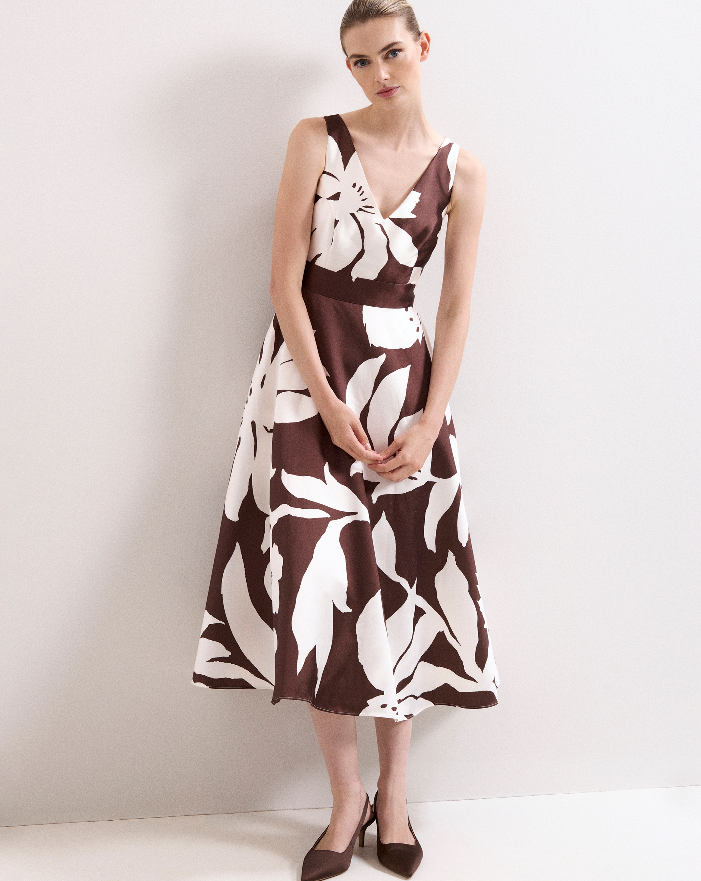 New In - Phase Eight Delicia Fit And Flare Dress