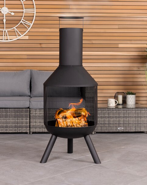 Charles Bentley Round BLK Steel Chimenea