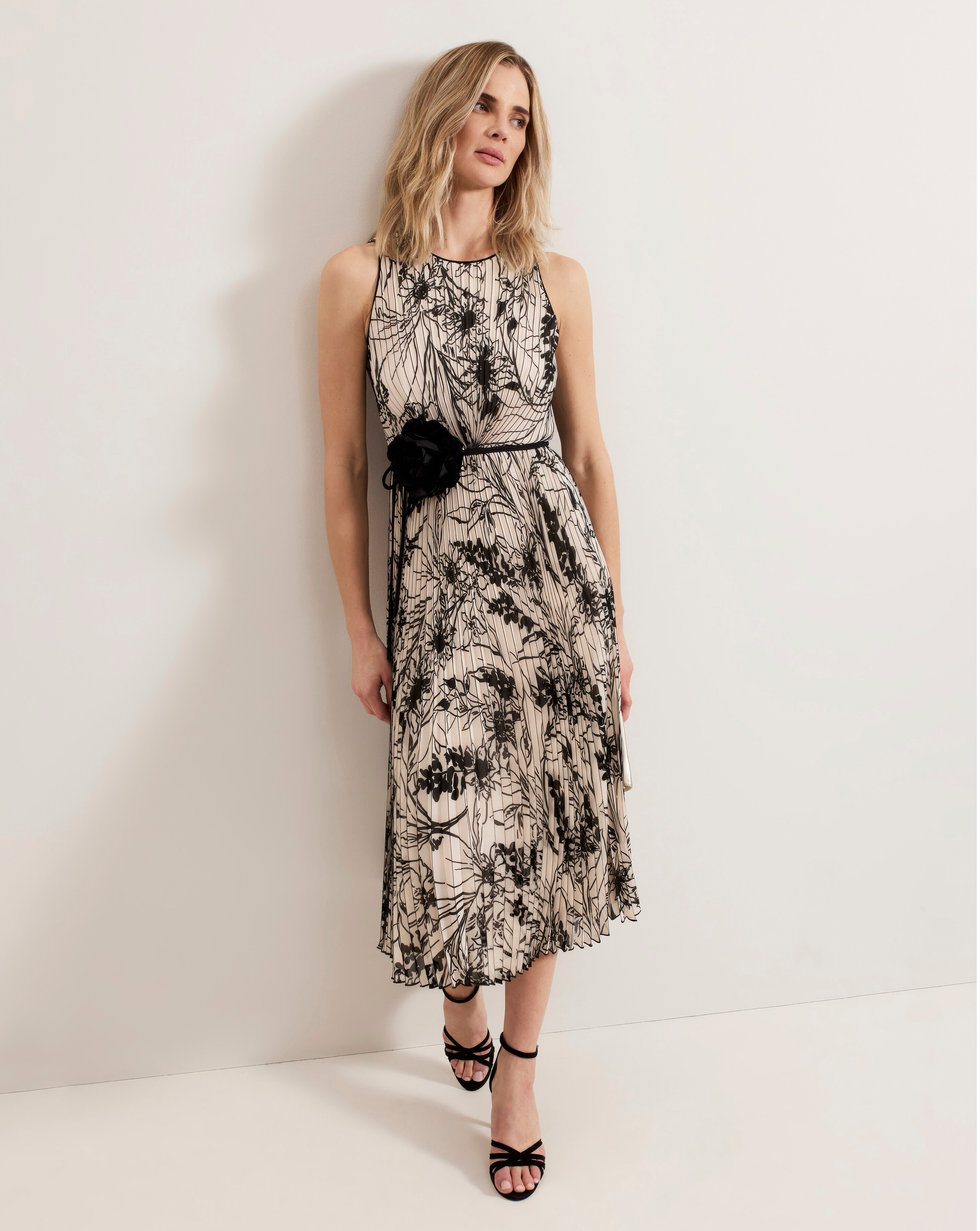 Phase Eight サンドラ ミディ ドレス Sandra Floral Maxi Dress | Phase Eight ROW |