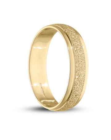 9 Carat Gold Sparkle D Shape 4mm Wedding Band