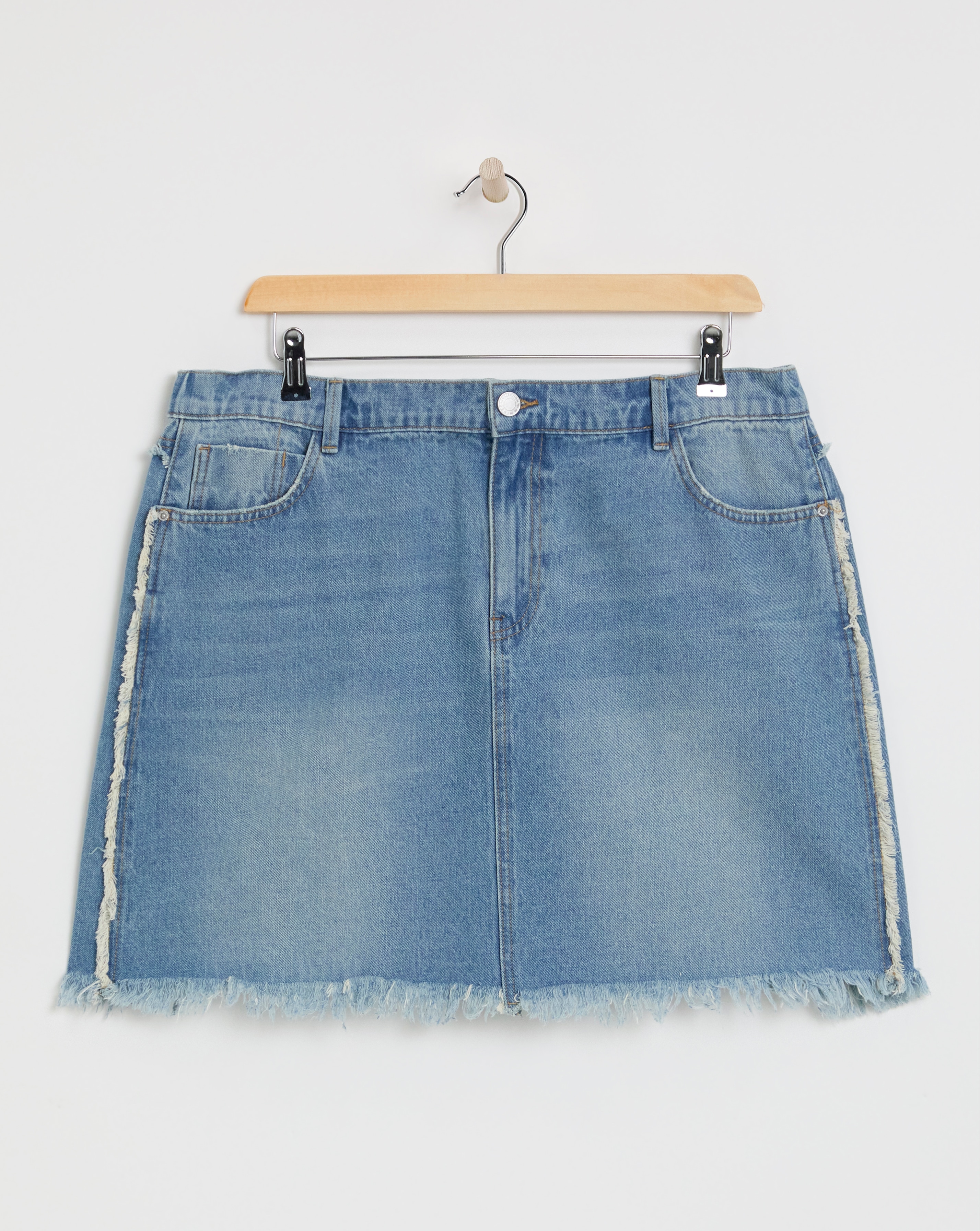 Light Wash Frayed Hem Denim Mini Skirt